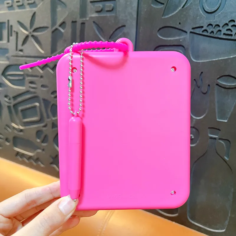 Cute cartoon magnetic drawing board keychain, mini erasable doodle pad toy for kids