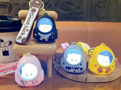Wholesale Mini TV Light-Up Keychain | Retro Cartoon Bag Pendant Manufacturer