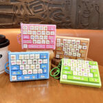 artifact keychain mini 26 grid keyboard fidget keychain cute ABS simulation keyboard bag charm kawaii pressable button stress relief toy pendant