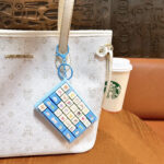 artifact keychain mini 26 grid keyboard fidget keychain cute ABS simulation keyboard bag charm kawaii pressable button stress relief toy pendant