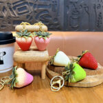 artifact keychain simulation strawberry pendant keychain cute resin fruit bag charm realistic food ornament