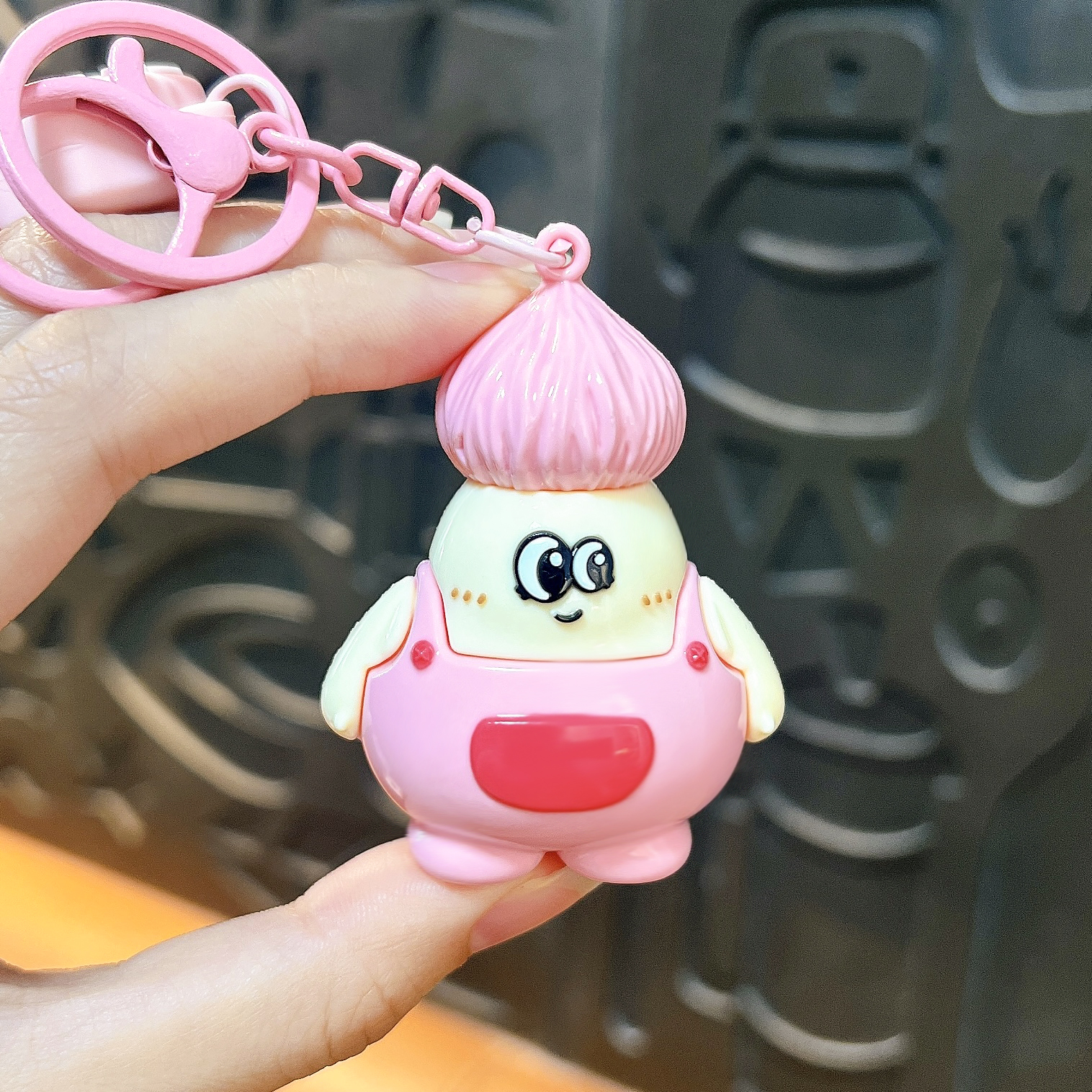 artifact keychain chubby explosive hair doll keychain cute PVC cartoon doll bag charm