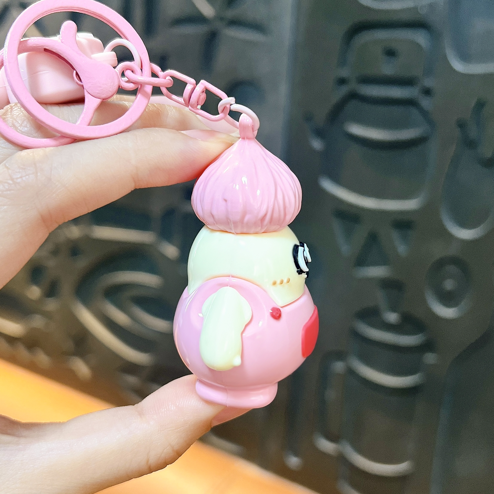 artifact keychain chubby explosive hair doll keychain cute PVC cartoon doll bag charm