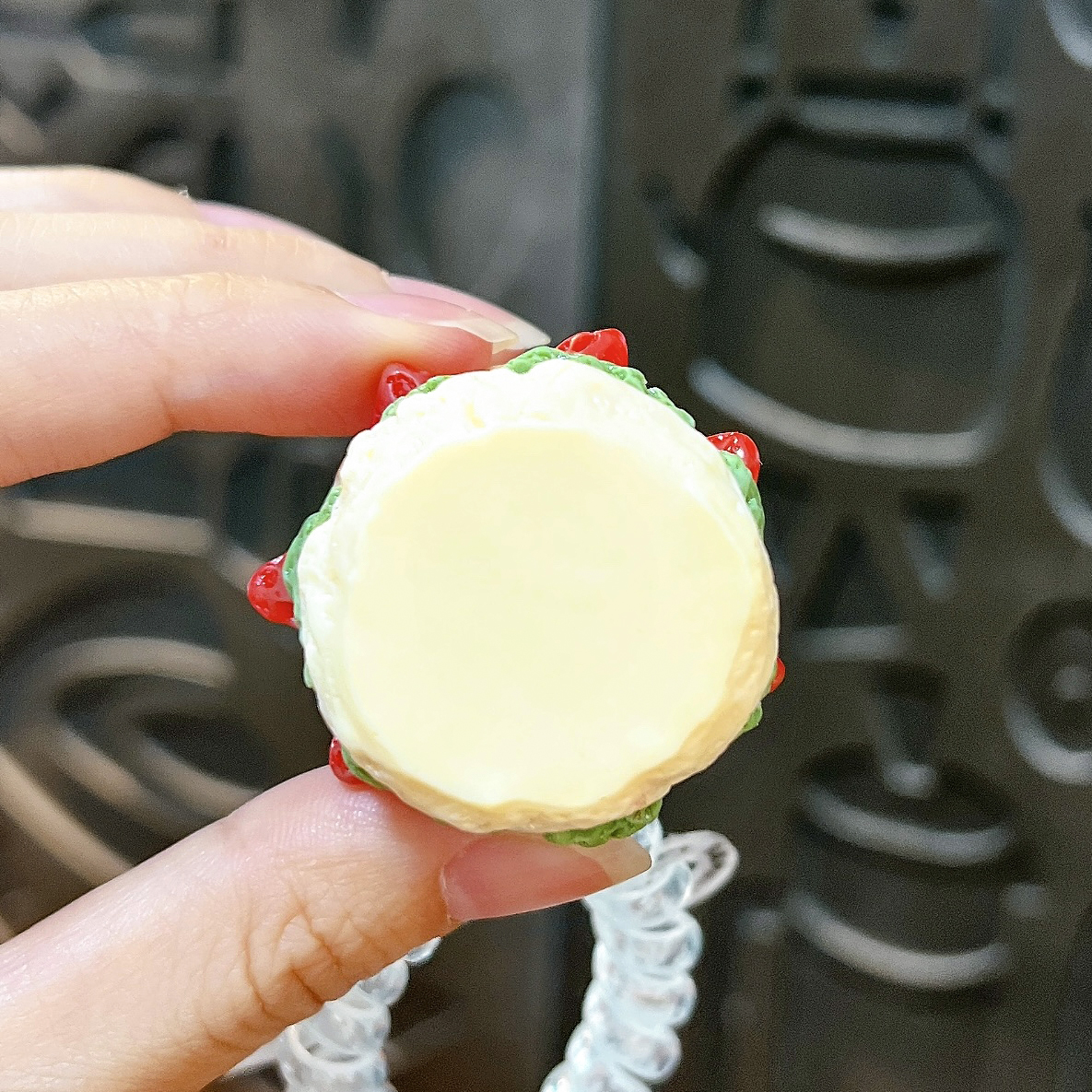 2 styles kawaii bagel burger keychain wholesale novelty souvenir pendant