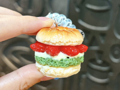 2 styles kawaii bagel burger keychain wholesale novelty souvenir pendant