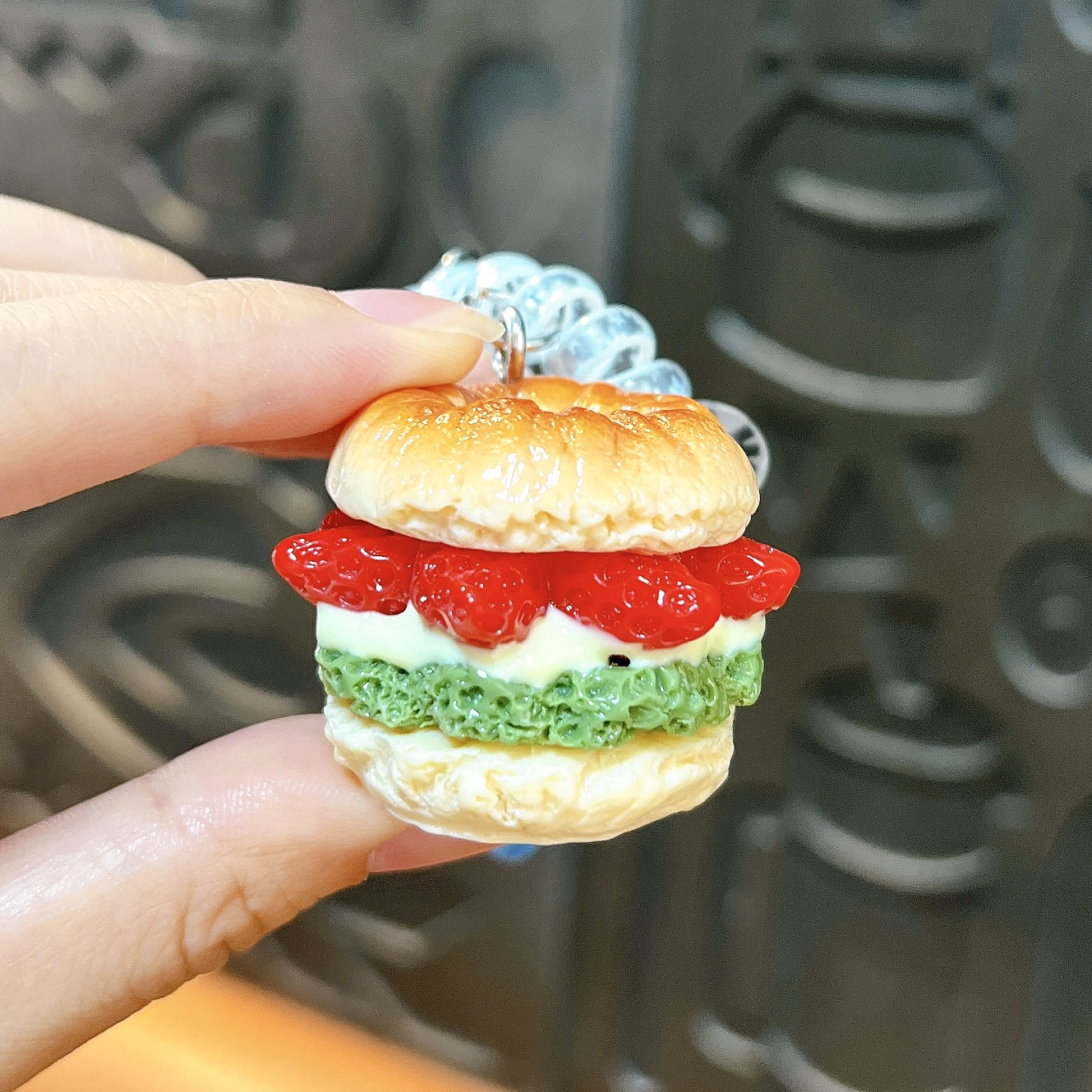 2 styles kawaii bagel burger keychain wholesale novelty souvenir pendant
